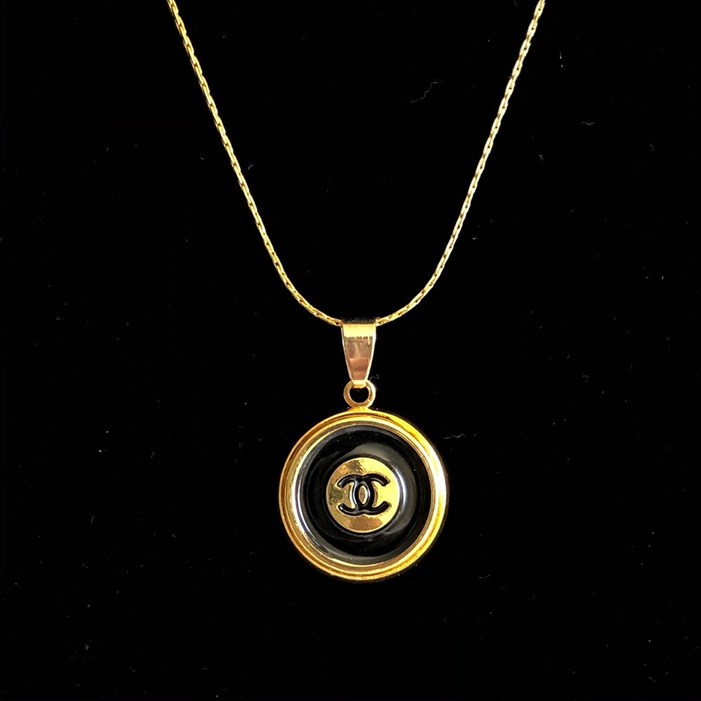 Chanel Necklace - Picture 9 of 11